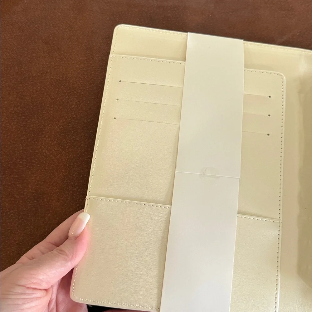 Recollections Cream 6-Ring Planner with Snap Closure